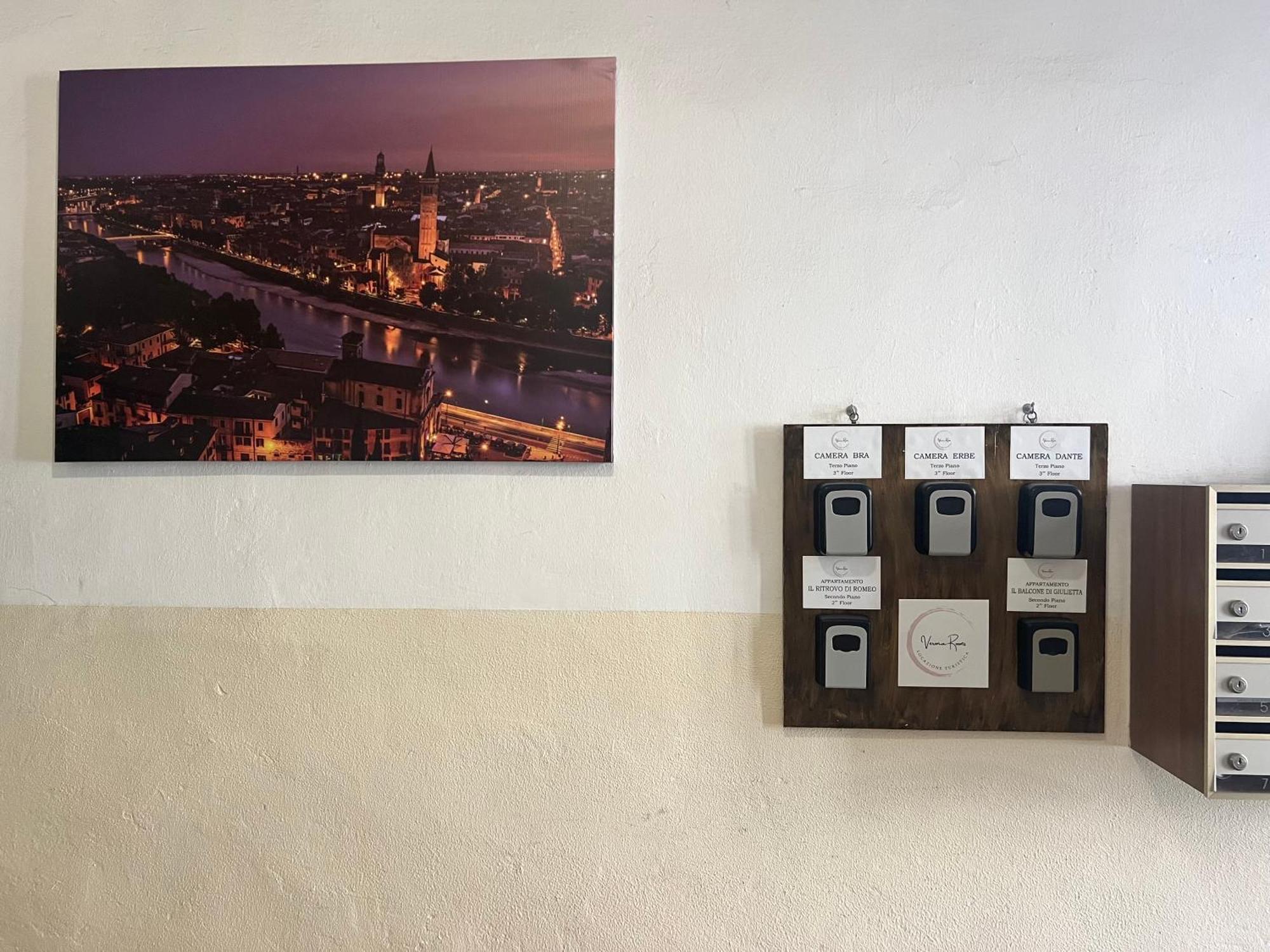Verona Rooms Exterior foto